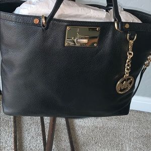 Micheal Kors Purse